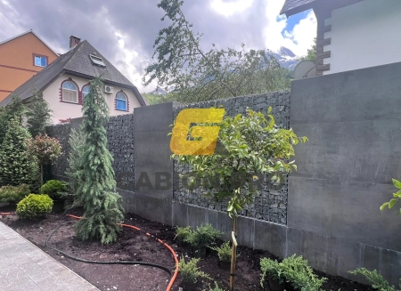 Современное решение для горного участка — габионный забор в посёлке Эстосадок